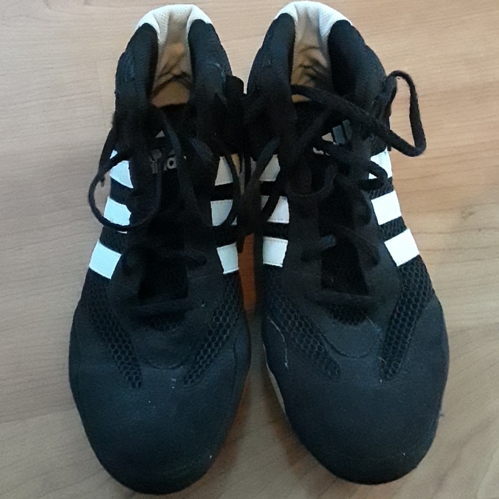 Adidas mens wrestling/weightlifting shoe